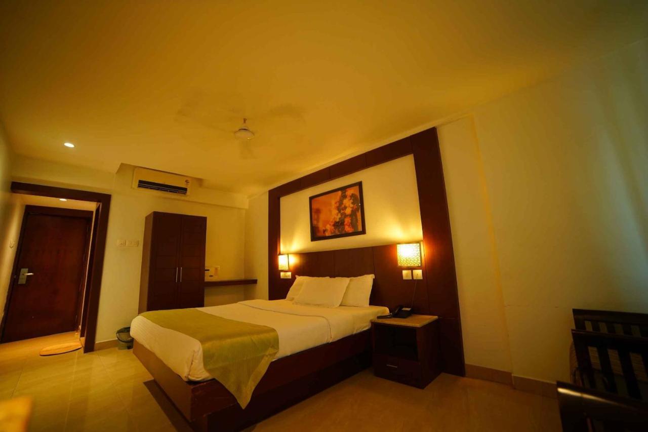 Lalitha Inn Guruvāyūr Exterior foto